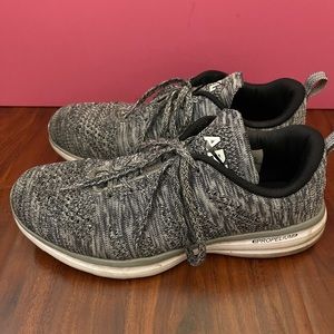 APL Techloom Pro Sneakers Shoes 9.5